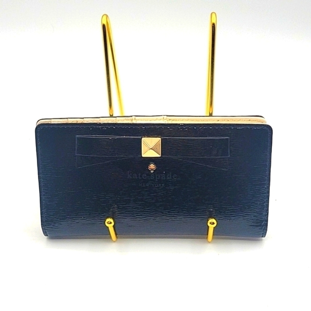KATE SPADE NEW YORK Patten Leather Wallet Cream Leather Interior Signature Bow